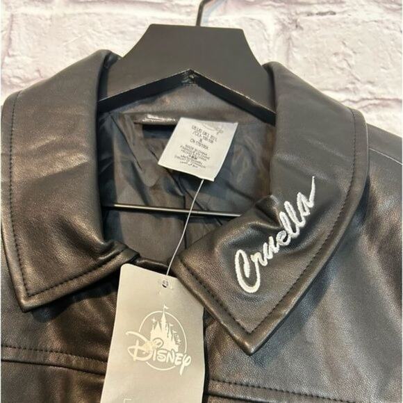 Disney Cruella de Vil Jacket Goth Pin Up Adults by Her Universe Size Large - Picture 6 of 10